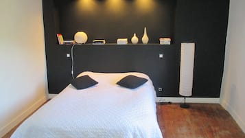 4 slaapkamers, reisbedje