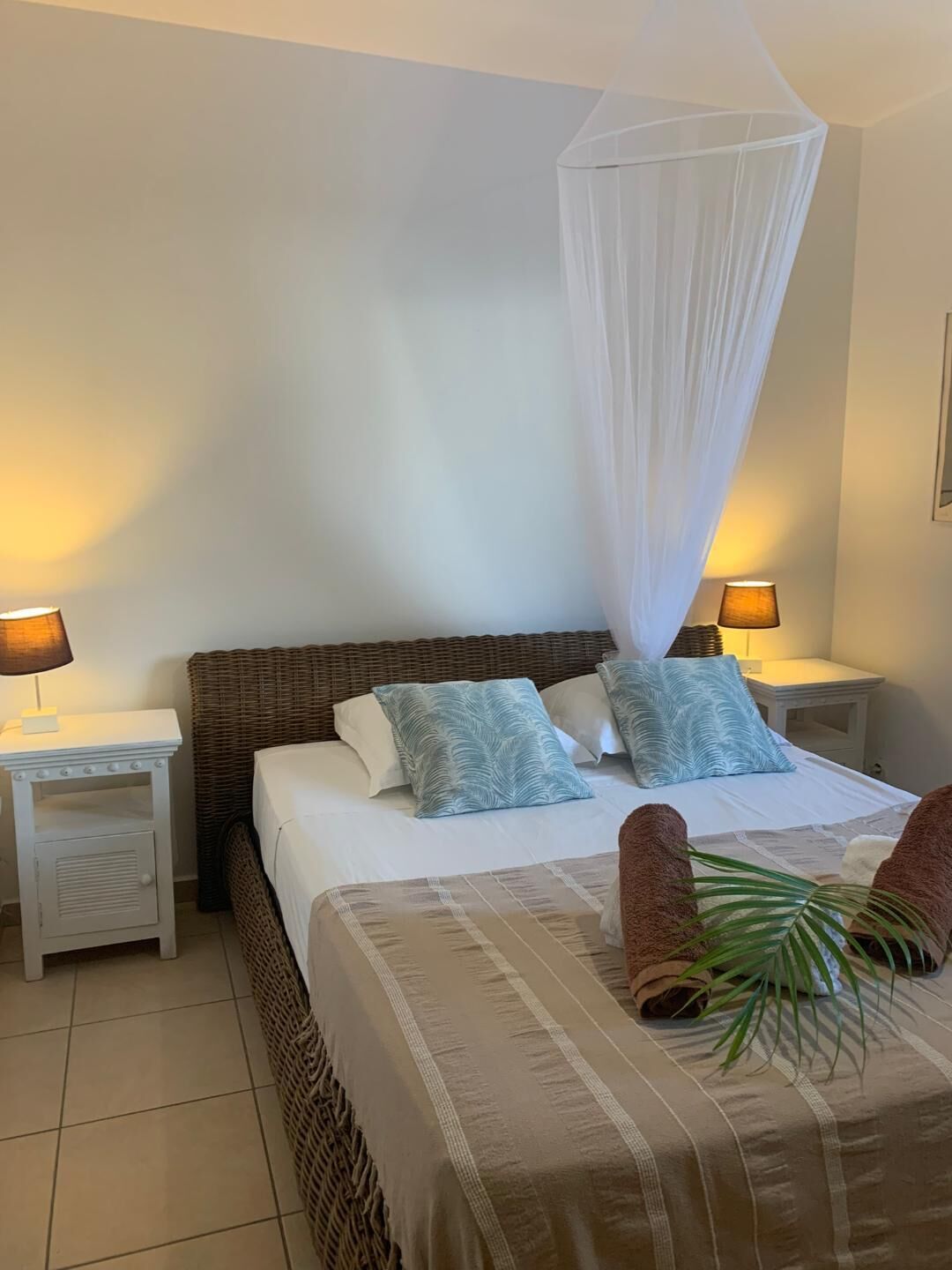 4 chambres, fer et planche à repasser, Wi-Fi gratuit, draps fournis