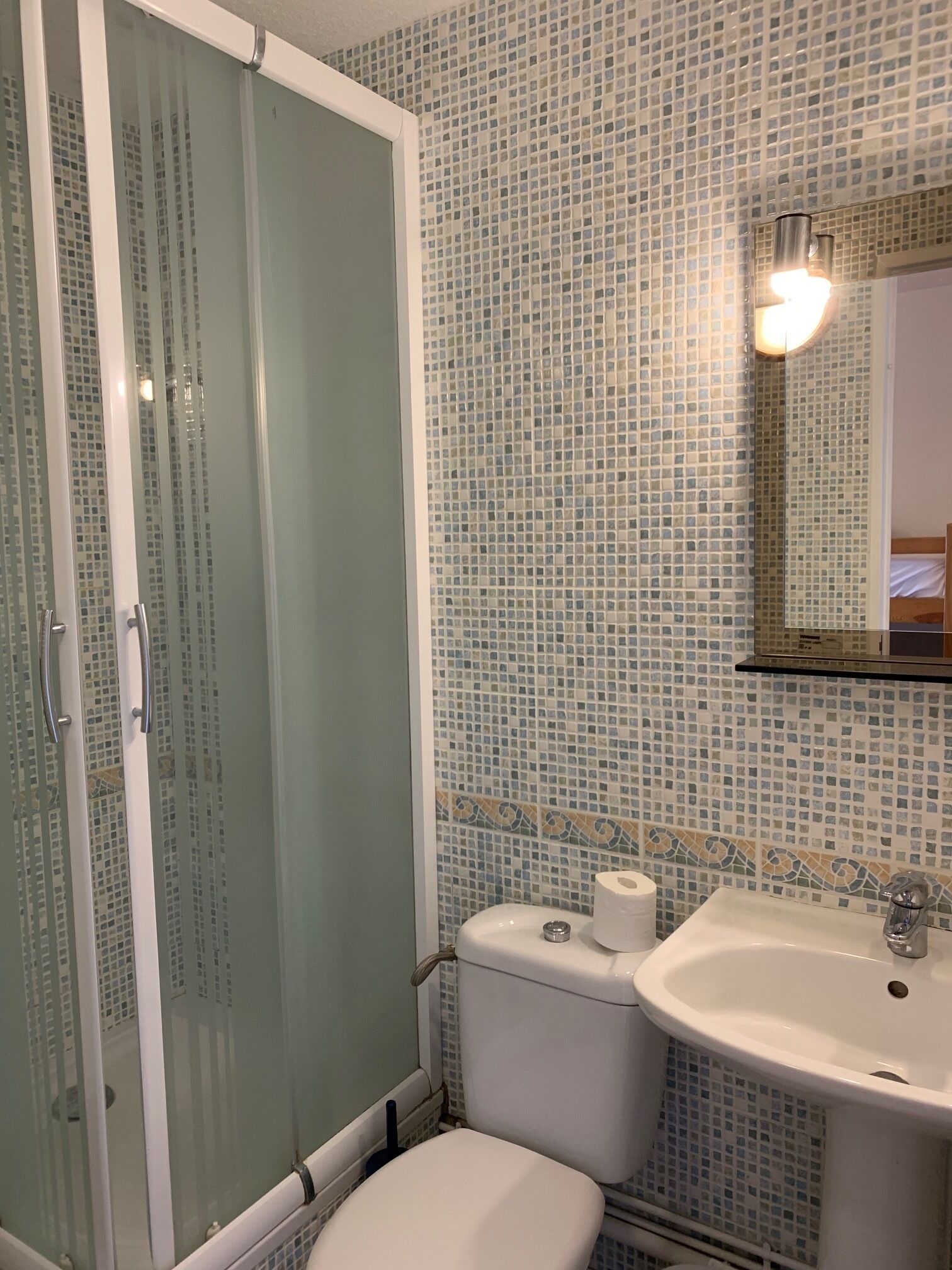 Studio by the sea, facing the dike of Wissant, very well located.