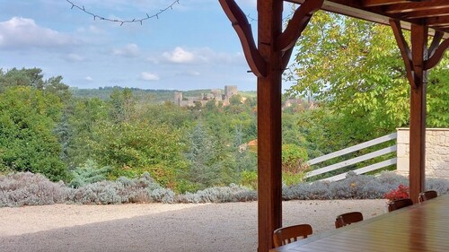 House of the cabinetmaker: beautiful charming exquisitely decorated in black Perigord