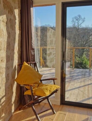 Maison calme et confortable, dominant la vallée du Lot, grand Figeac