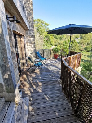 Terrace/patio - Quiet and comfortable house overlooking the Lot valley, large Figeac (Causse-Et-Diège)