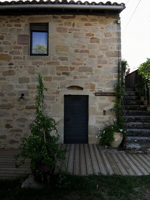 Exterior detail - Quiet and comfortable house overlooking the Lot valley, large Figeac (Causse-Et-Diège)