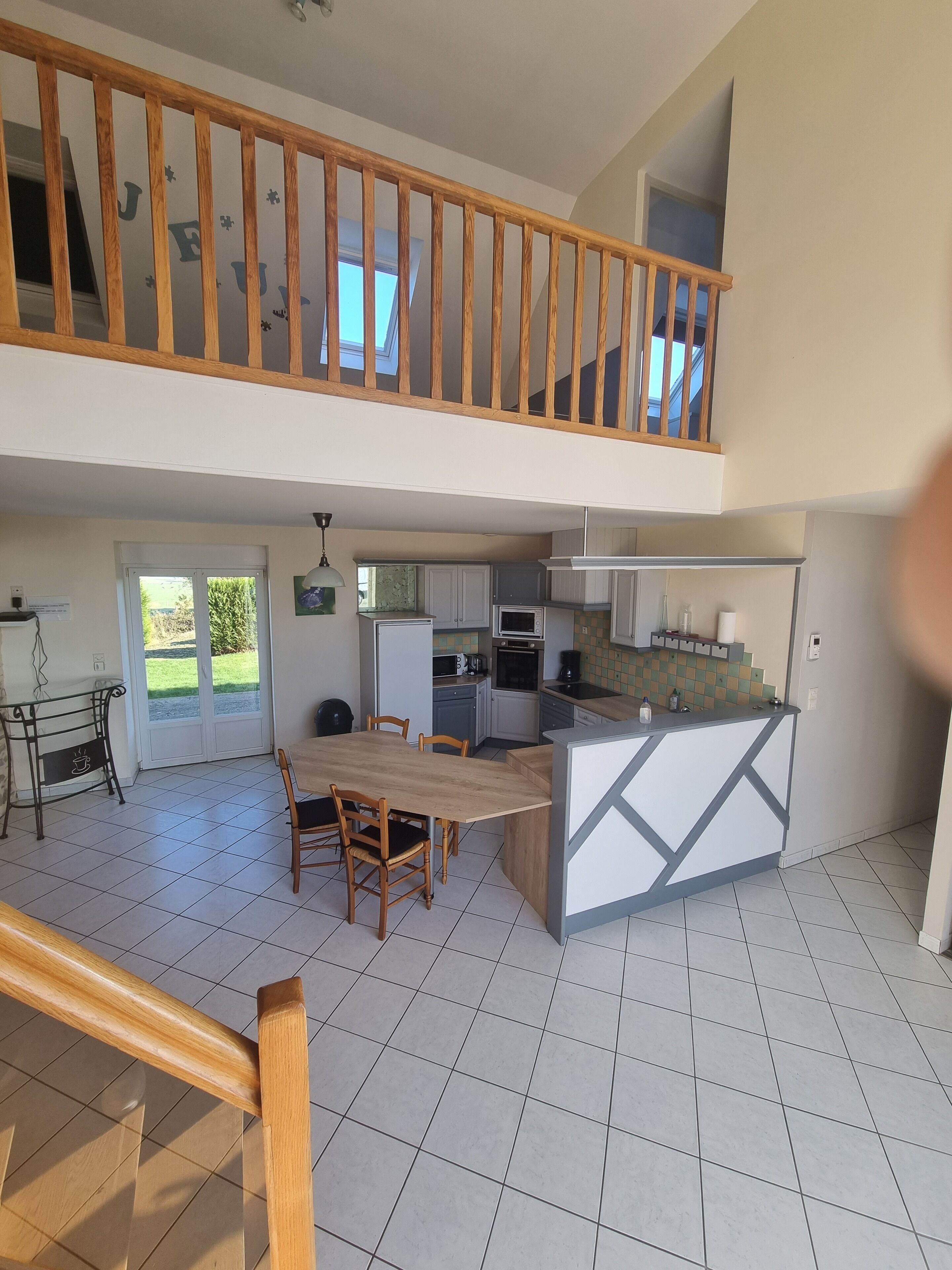 country cottage with indoor pool and Jacuzzi for 14 people