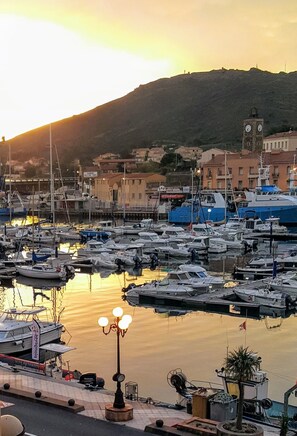 Marina