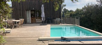 ATYPICAL HOUSE - IDEAL FOR 2 FAMILIES - PRIVATE SWIMMING POOL -