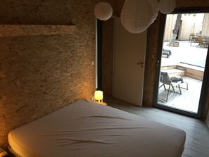 4 bedrooms
