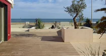 Luxury T4 apartment with terrace, breathtaking sea view