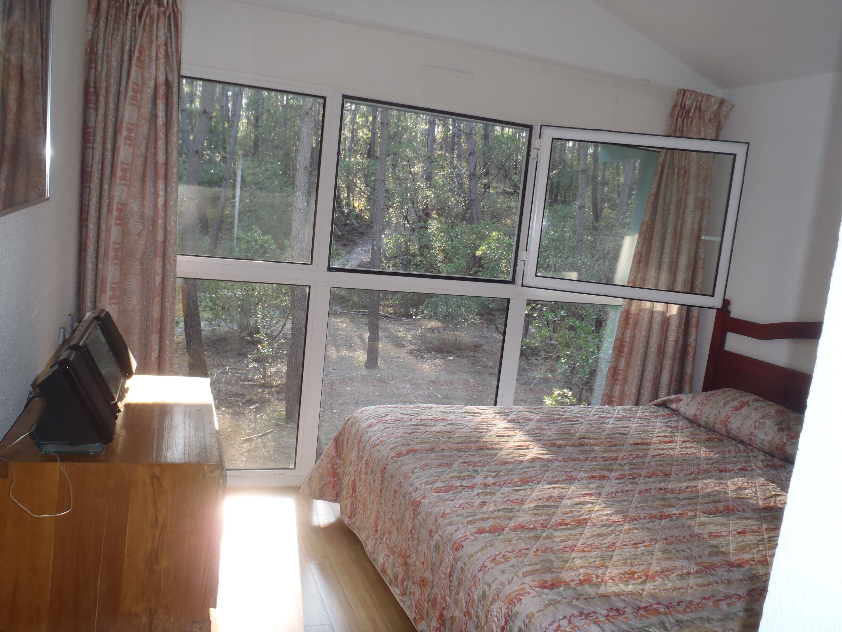 Villa located in a private estate - good services - pool, golf, beach, spa