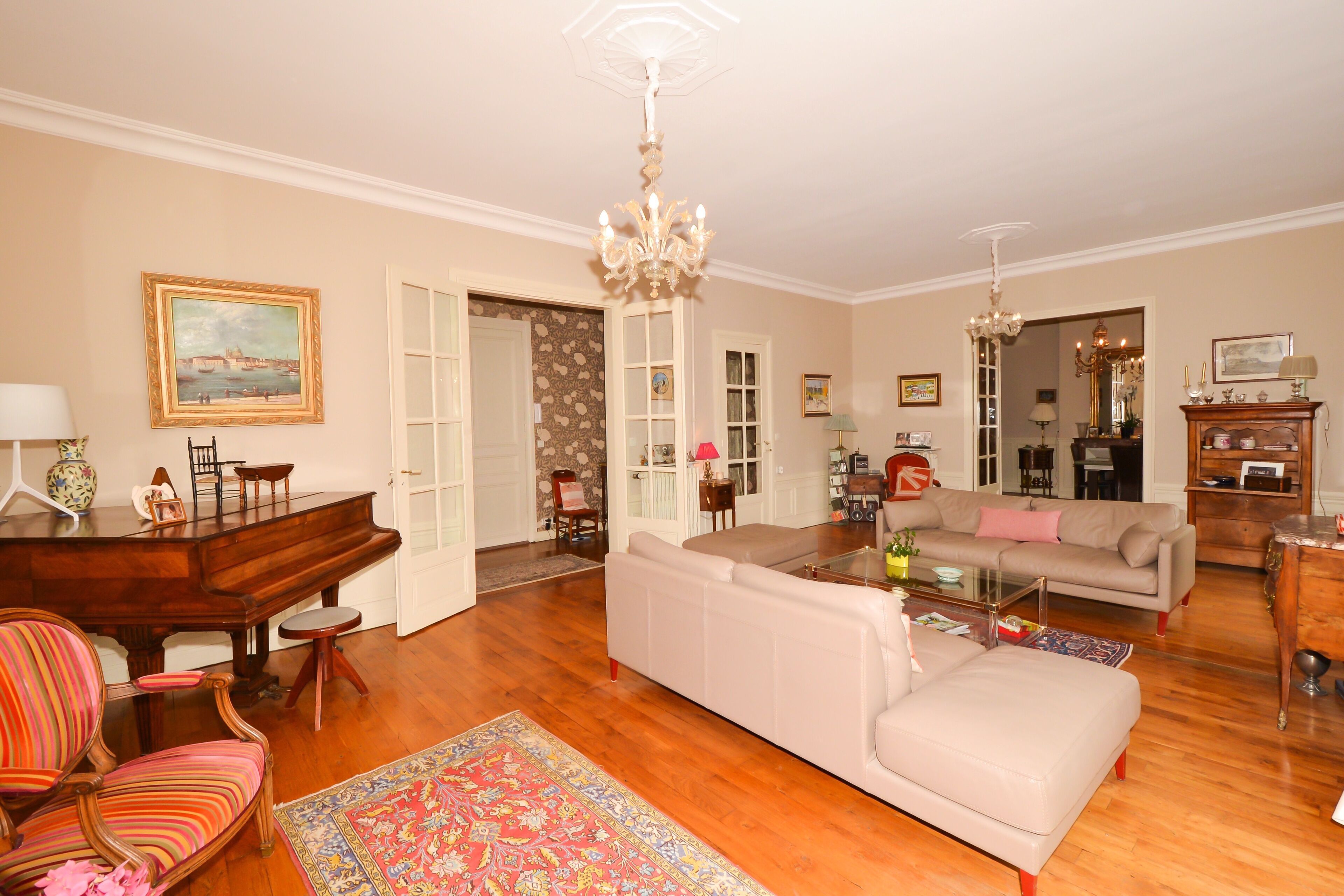 Boulingrin hyper center, 2 guest rooms