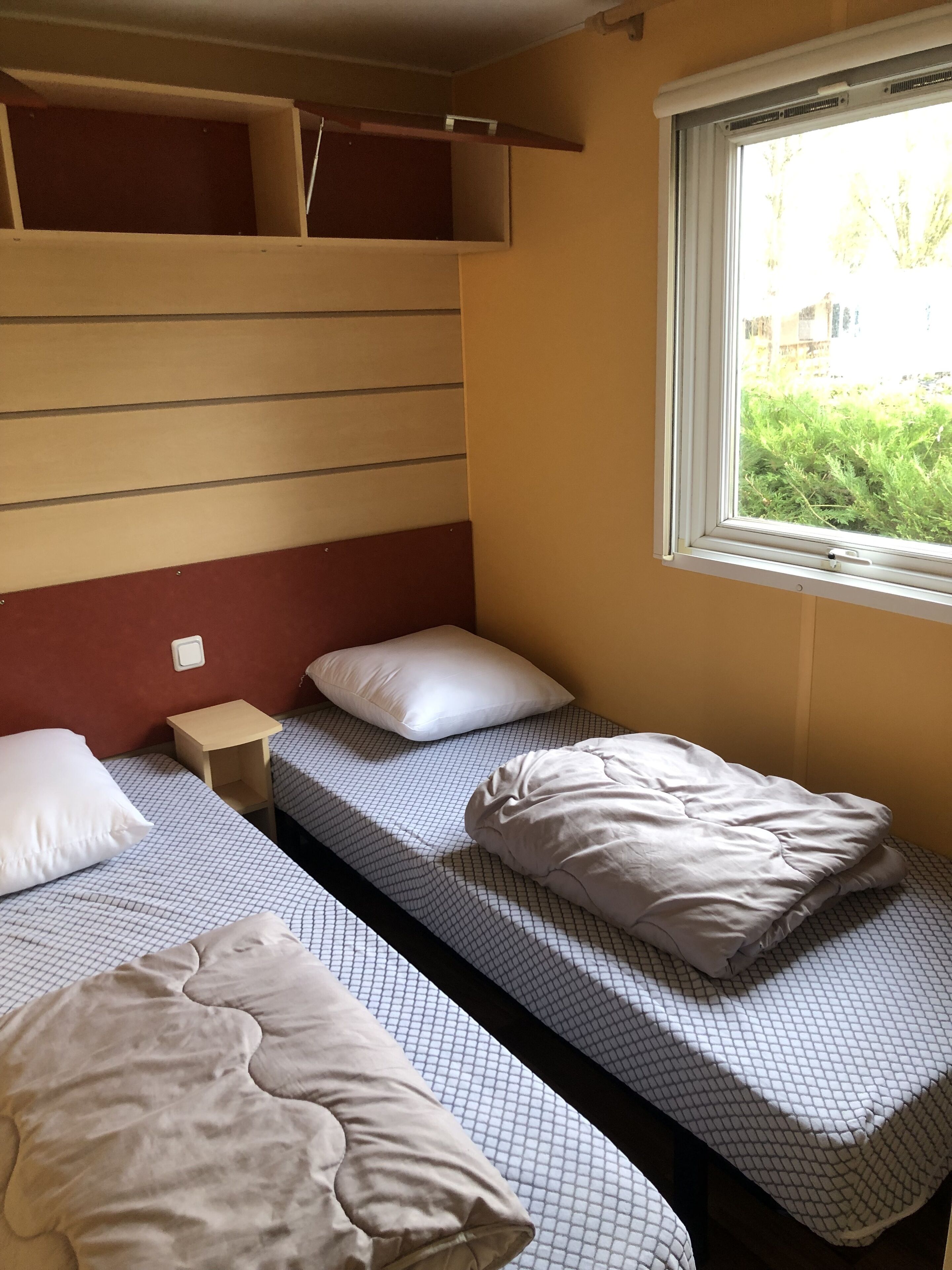 3 soverom, strykejern/-brett og reiseseng for barn