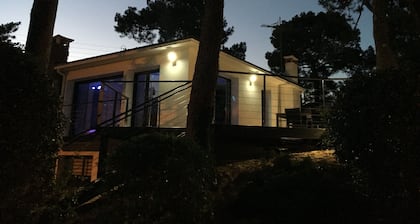 house 80m from the beach 4 bedrooms 2 bathrooms, 2 to 9 people