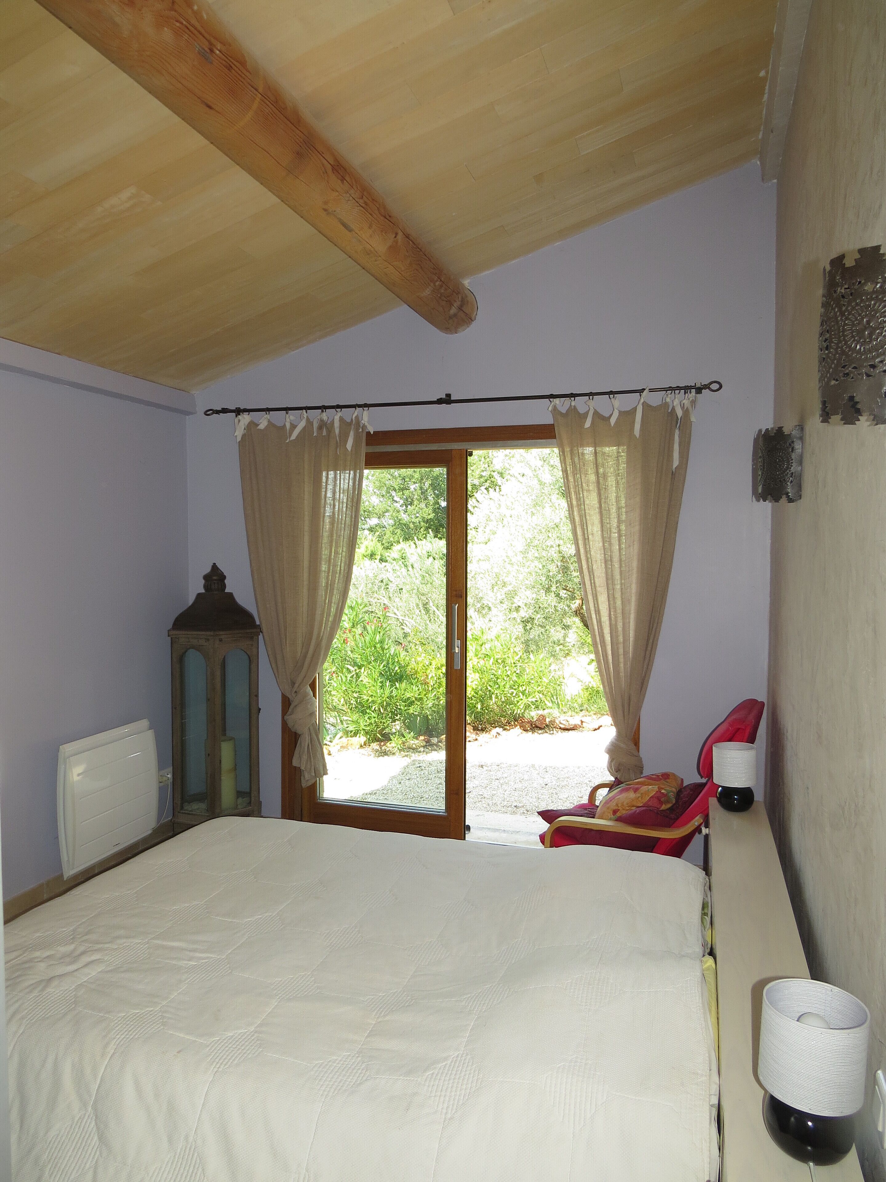 4 chambres, fer et planche à repasser, Wi-Fi gratuit, draps fournis