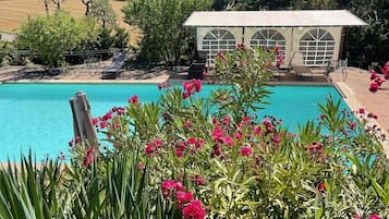 Piscine extérieure