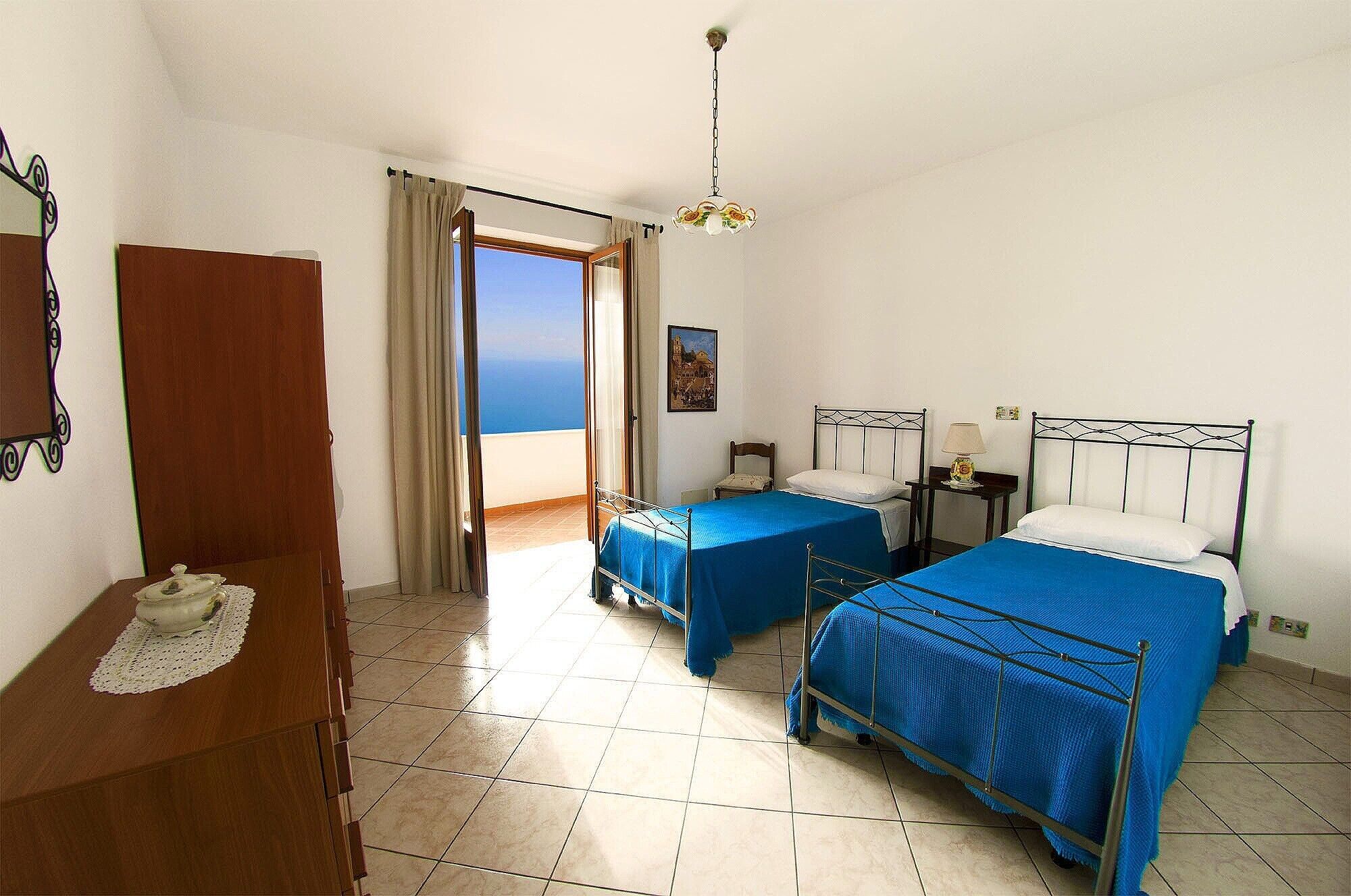 Holidayhouse VILLA NANCY in Amalfi with stunning view of the sea, parking nearby