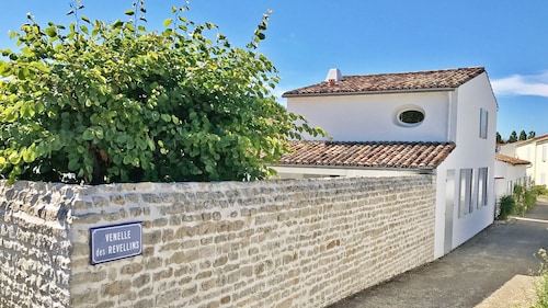 Le Clos des Flots - Jolie maison avec patio privé proche de la plage - La Flotte