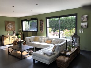 Smart-tv, pejs, bøger