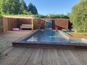 Piscina externa, piscina aquecida