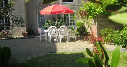 comfortable house private indoor heated pool 28 ° C 450m sandy beaches