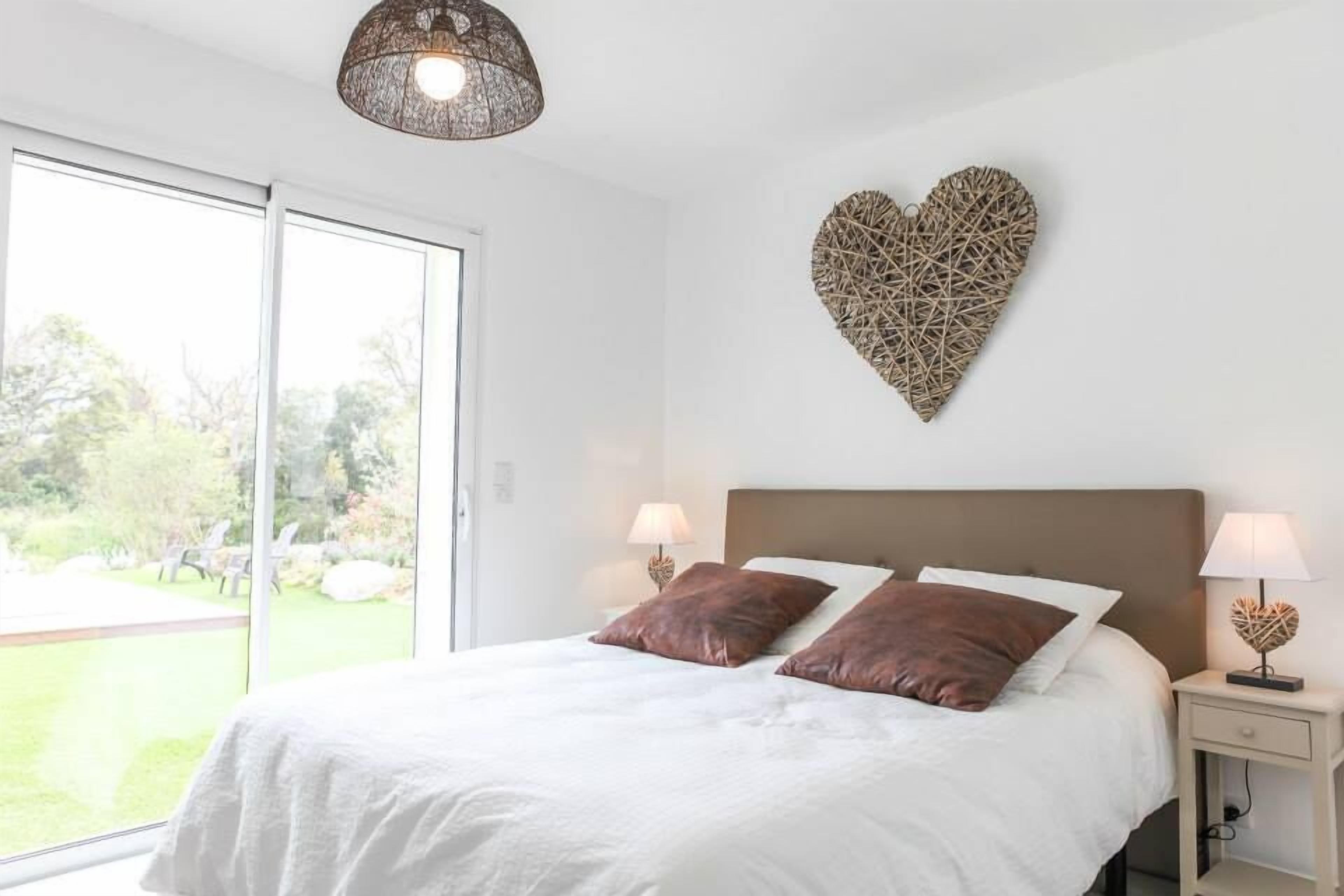 4 chambres, fer et planche à repasser, lit parapluie, Wi-Fi gratuit