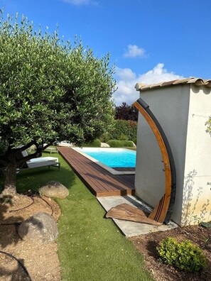 Outdoor pool, a heated pool - RECENT VILLA - 4 BEDROOMS - AIR CONDITIONING - HEATED POOL (Conca)