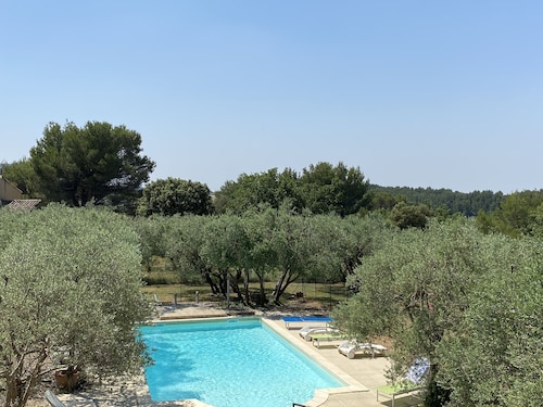 Magnificient and modern house.  Heart of Provence. Air conditioning.
