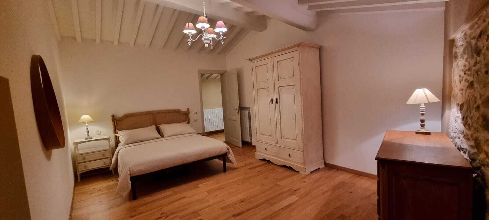 4 Schlafzimmer, Bügeleisen/Bügelbrett, Reisekinderbett, WLAN