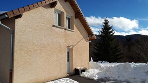 Exterior - Superb south-west facing duplex of 95 m2 in the heart of Haut Jura (39). (Bellefontaine)