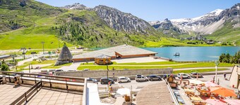 Apartement in the center of Tignes The LAC, at the foot of the slopes, 6 / 8p