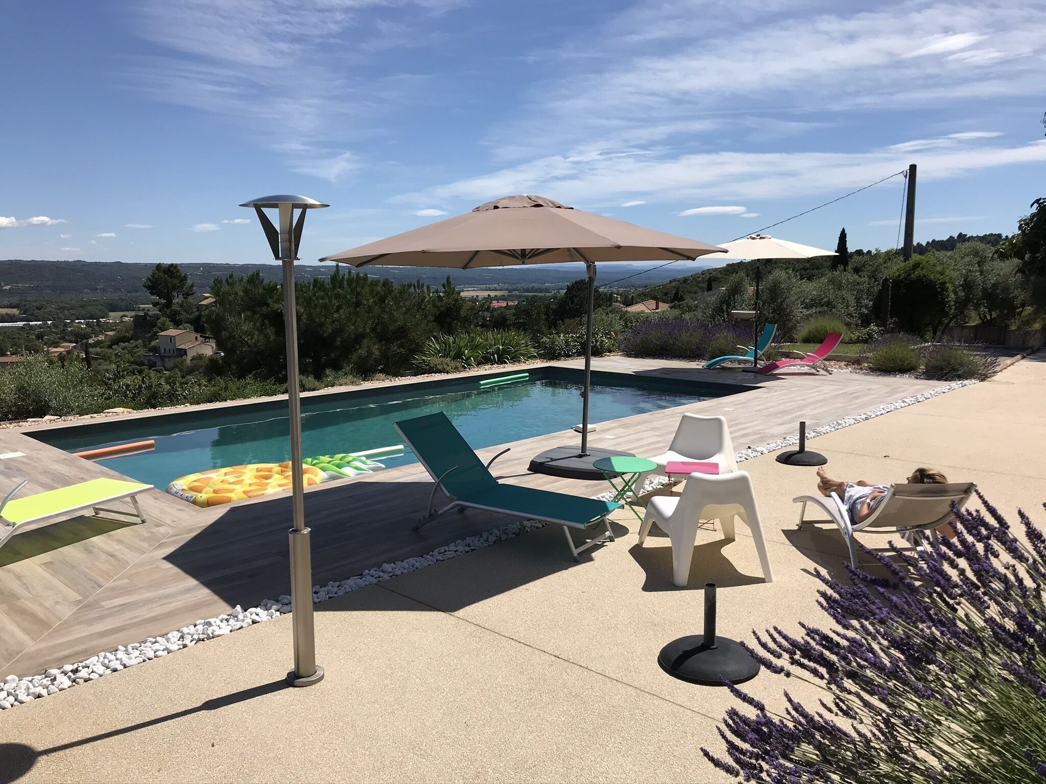 Villa luxe 3+ étoiles en Lubéron Provence - piscine chauffée  et vue panoramique
