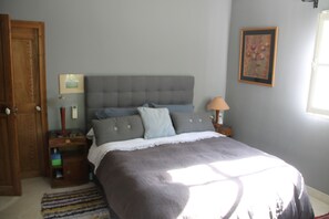 3 chambres, fer et planche à repasser, Wi-Fi gratuit, draps fournis