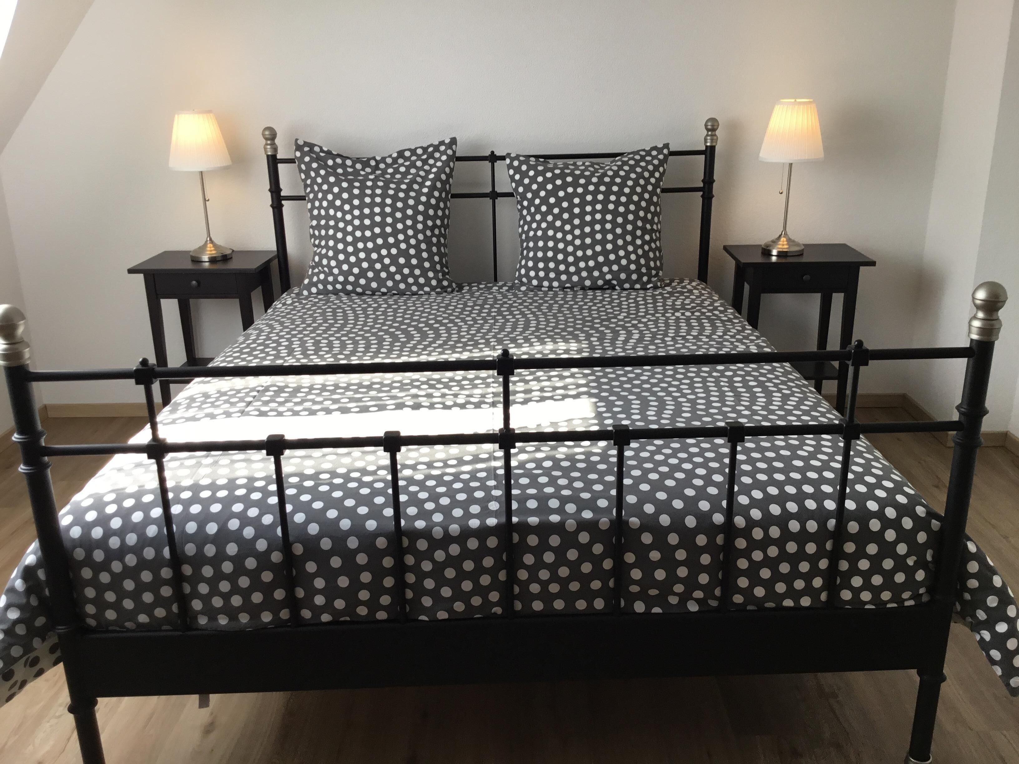 3 chambres, fer et planche à repasser, lit parapluie, Wi-Fi gratuit