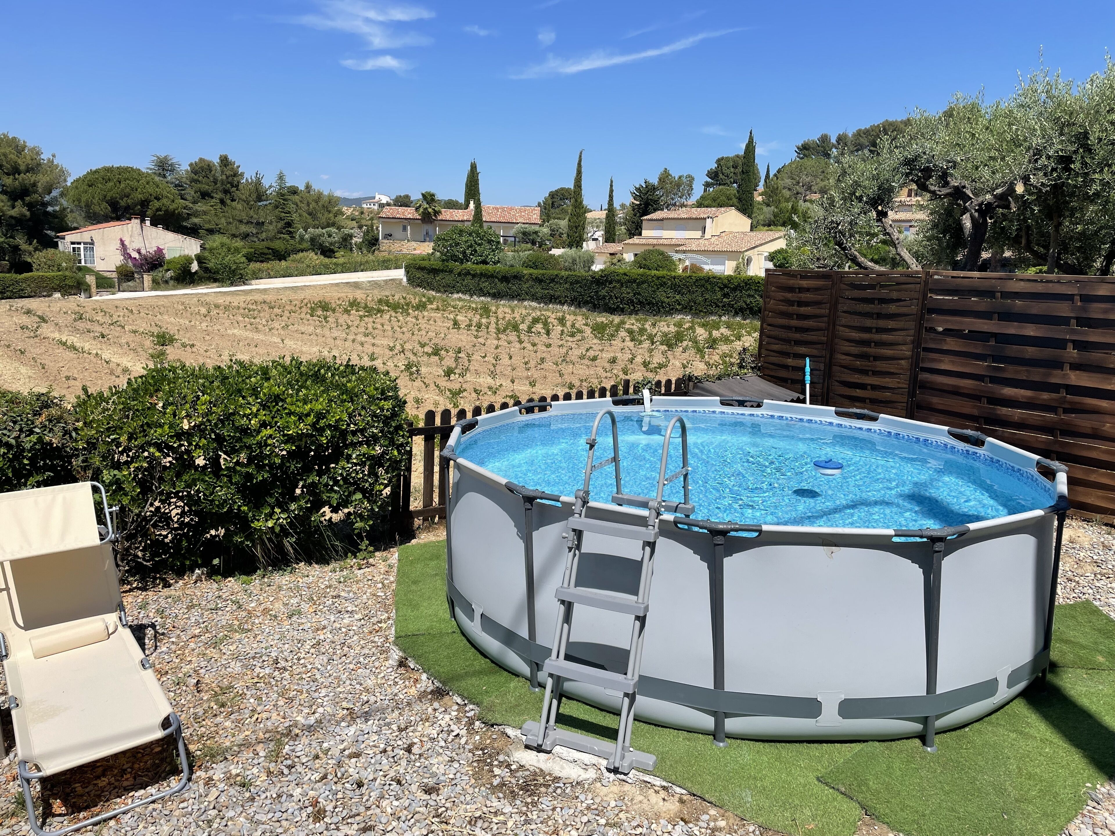 HOUSE BANDOL 2/4 PEOPLE AIR CONDITIONING SWIMMING POOL