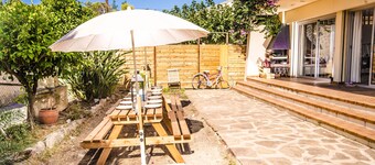 Villa 130m2, 5 bedrooms, 500m from the beaches and all shops, sea view, quiet.