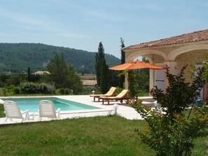 Outdoor pool - villa fontblanche
(Gordes)