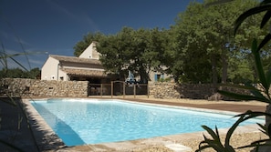 Piscine extérieure, piscine chauffée