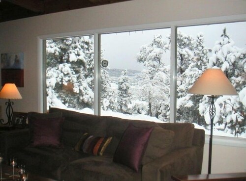 Fabulous Art-Filled 'Green Conscious' Retreat - You Will Love This Place!