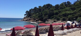 Charming villa with private pool 3 minutes walk from the beach -Le Lavandou