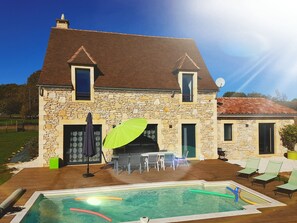 Outdoor pool, a heated pool - Périgourdine house / Private heated swimming pool / Air con / 10km Sarlat (Saint-Geniès)
