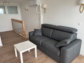 TV, bordtennis og bøker