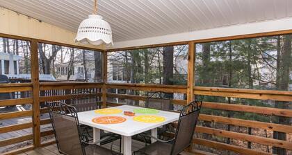 Comfortable Beach Cottage, just 1 mile to Bethany Beach! Community Pool, Tennis, Beaches!