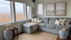 Living area - Luxury Coastal Oasis ~ Panoramic Water Views ~ Wrightsville Beach (Wrightsville Beach)