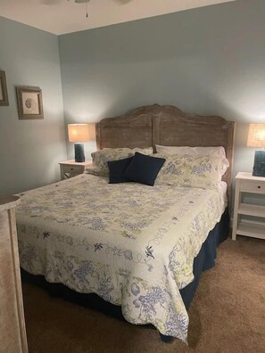 2 bedrooms, WiFi, bed sheets - Tidewater Beach Resort 516 Beach Service Included!  (Panama City Beach)