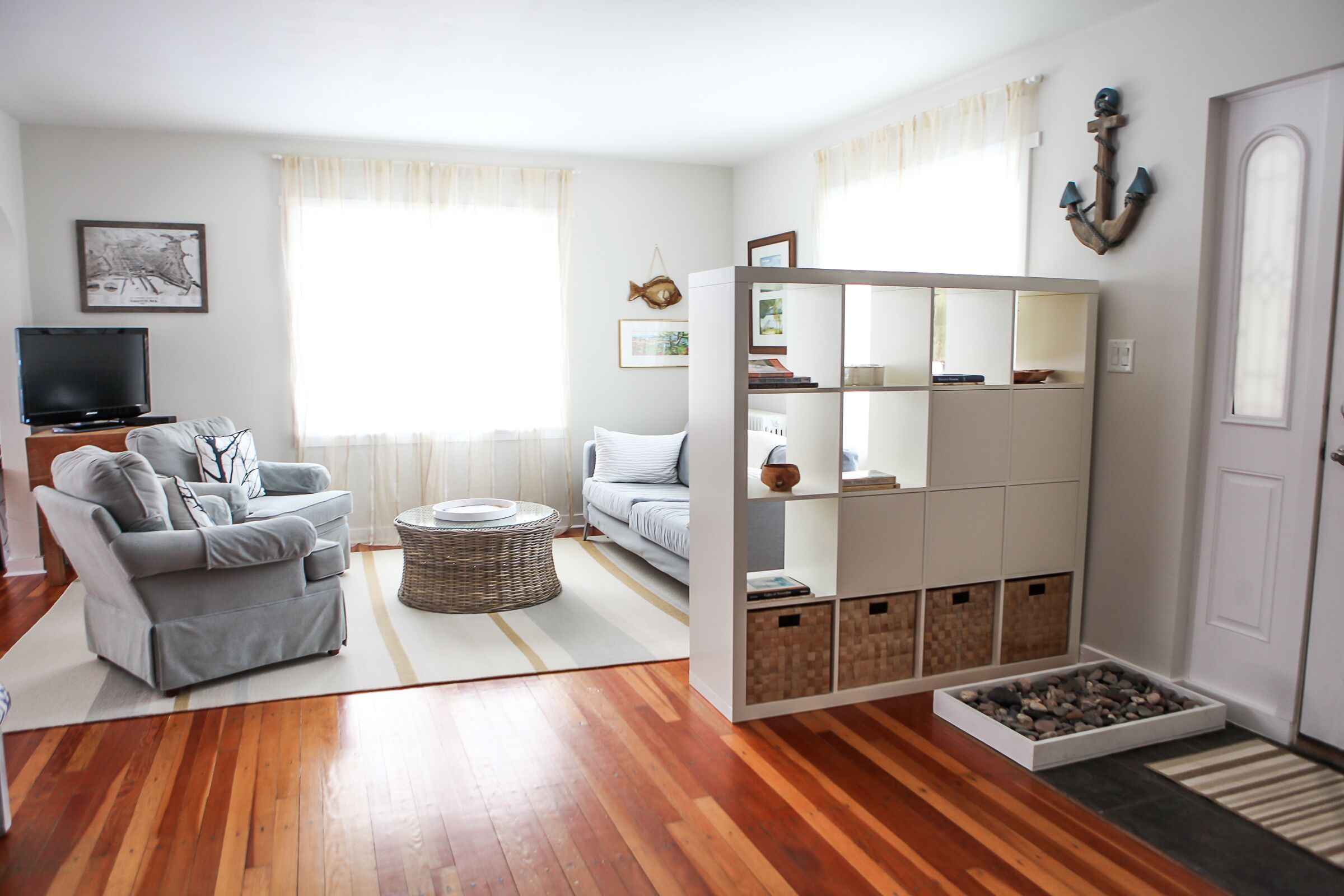 East side and beach side, enjoy comfort and location with the Urban Beachcomber!