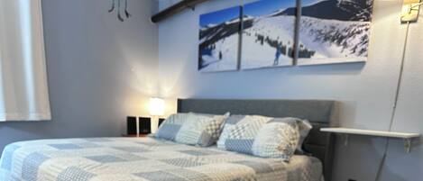 1 bedroom, iron/ironing board, free WiFi, bed sheets