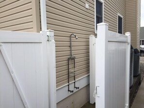 Property grounds - Breath Taking  4 Bedoom 3 Bathroom Spacious Duplex (Diamond Beach)