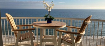 Escapade à la plage! Superbe vue du balcon privé