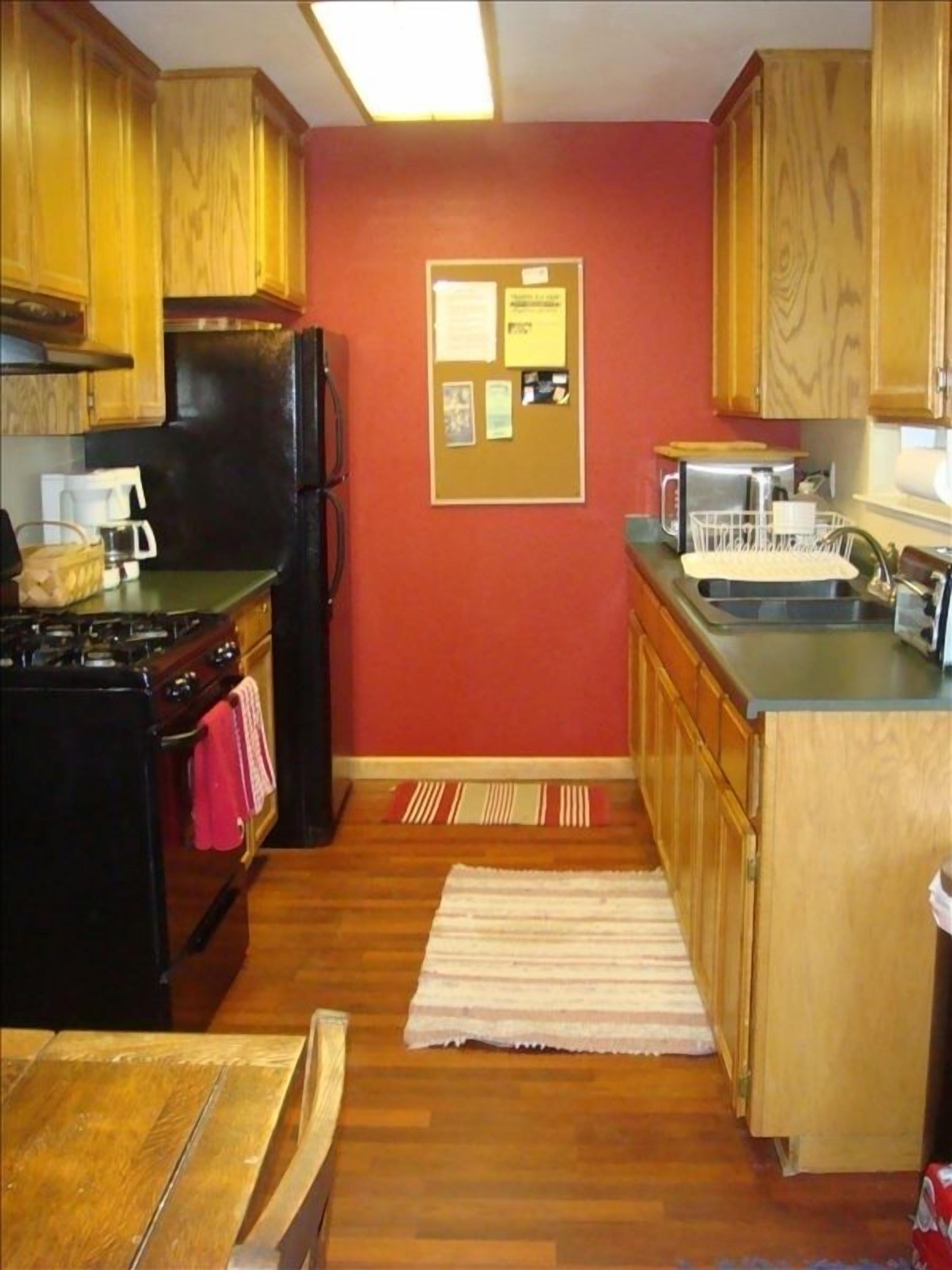 Trinity River Rental House, Free Wireless Internet and Flat screen TV!!