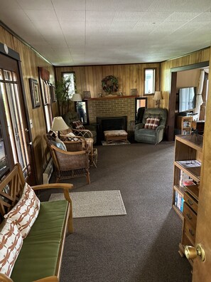 Smart TV, fireplace, video games, DVD player