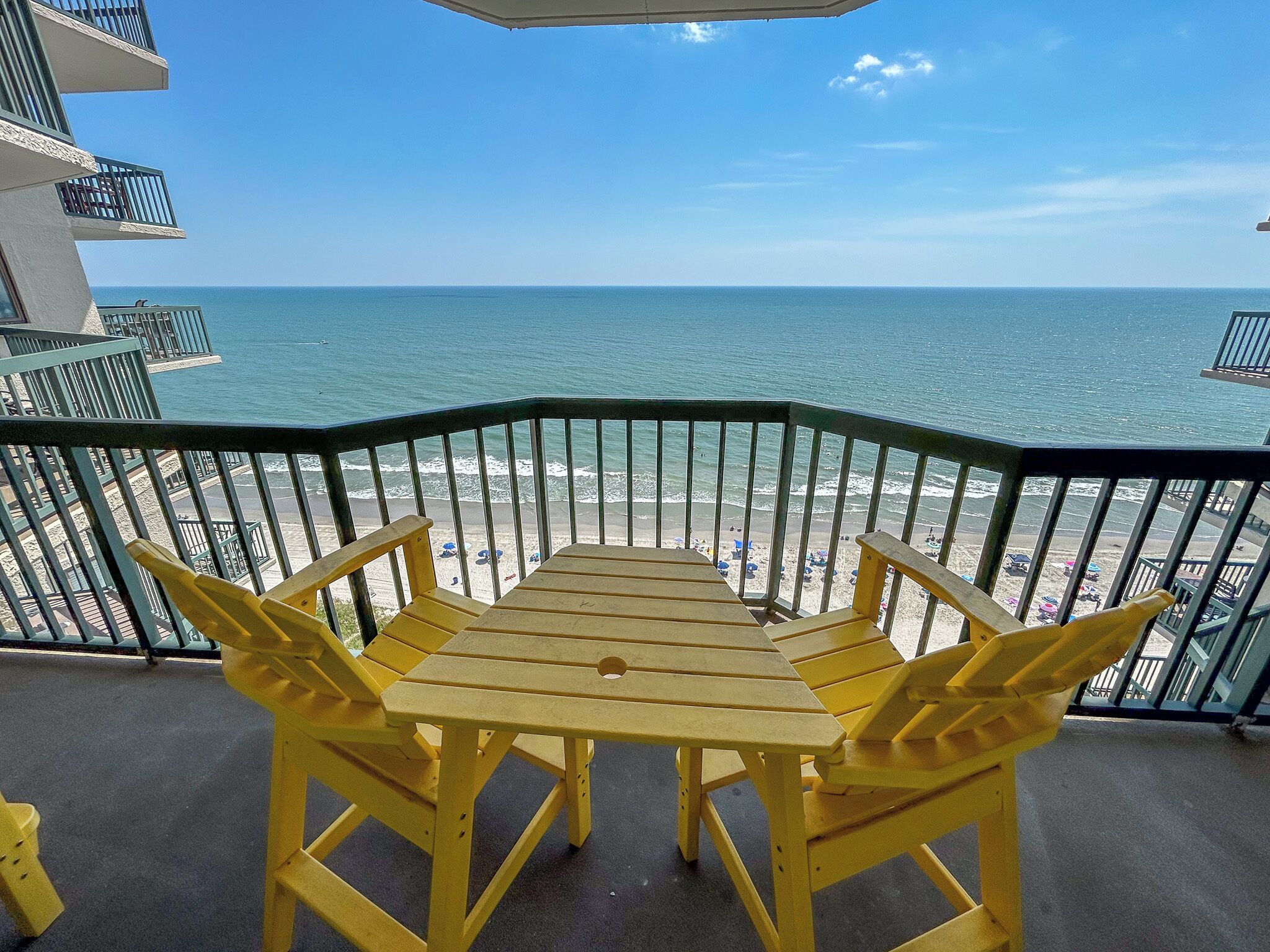 SPACIOUS OCEANFRONT 3 bedroom 3 bath. Sleeps 8. Amenities/location. Ocean Drive